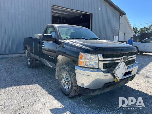 Image of Chevrolet 2500HD equipment image 3
