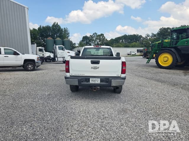 Image of Chevrolet 2500HD equipment image 3