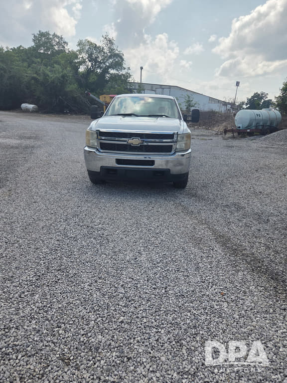 Image of Chevrolet 2500HD equipment image 1