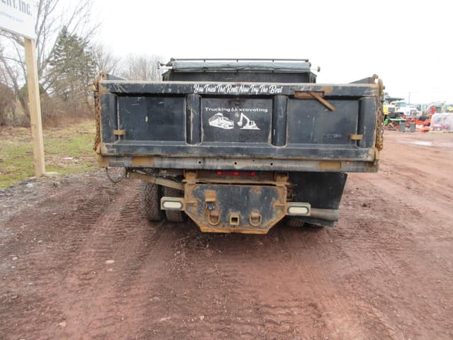 Image of Chevrolet 3500 equipment image 2