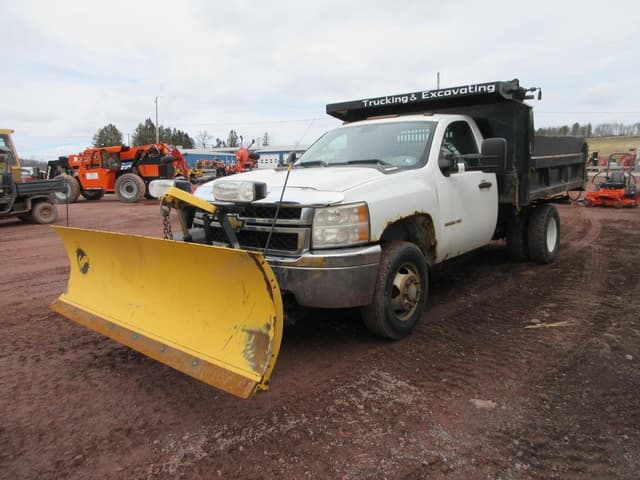 Image of Chevrolet 3500 equipment image 4