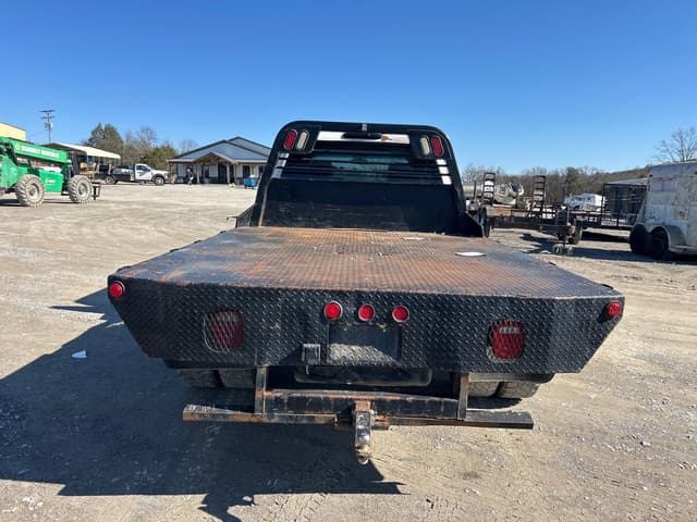 Image of Chevrolet 3500 equipment image 4