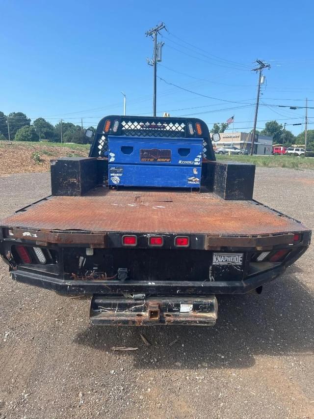Image of Chevrolet 3500HD equipment image 4