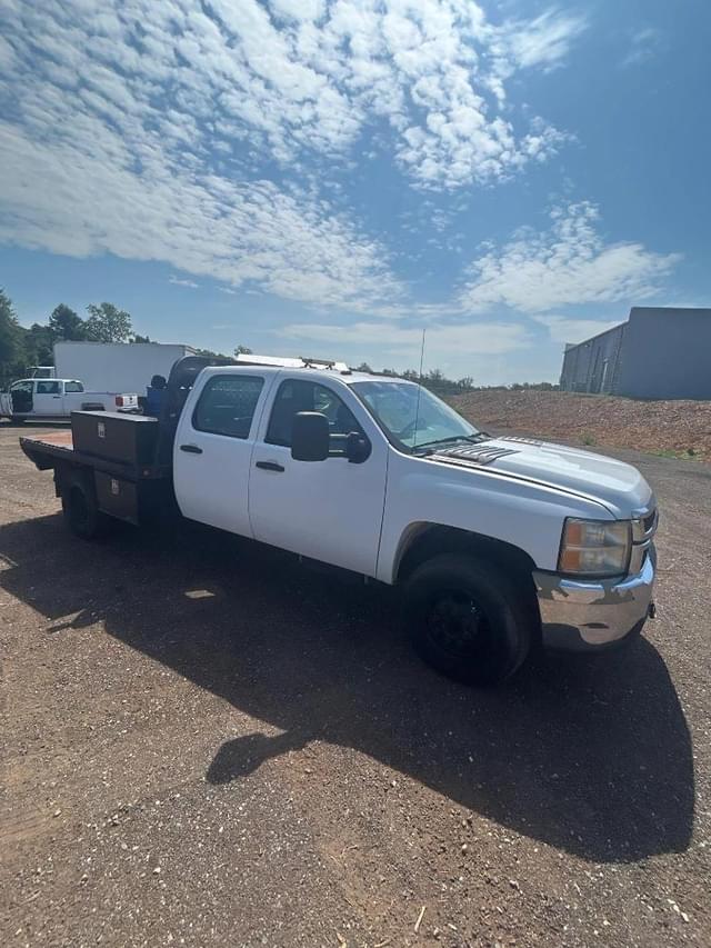 Image of Chevrolet 3500HD equipment image 1
