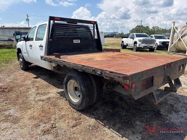 Image of Chevrolet 3500HD equipment image 2