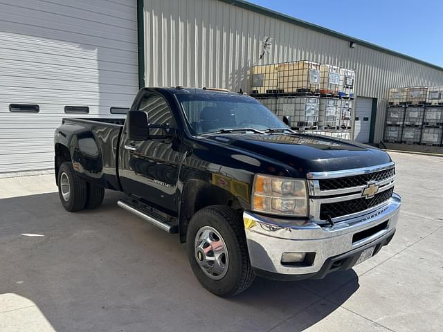 Image of Chevrolet 3500HD equipment image 1
