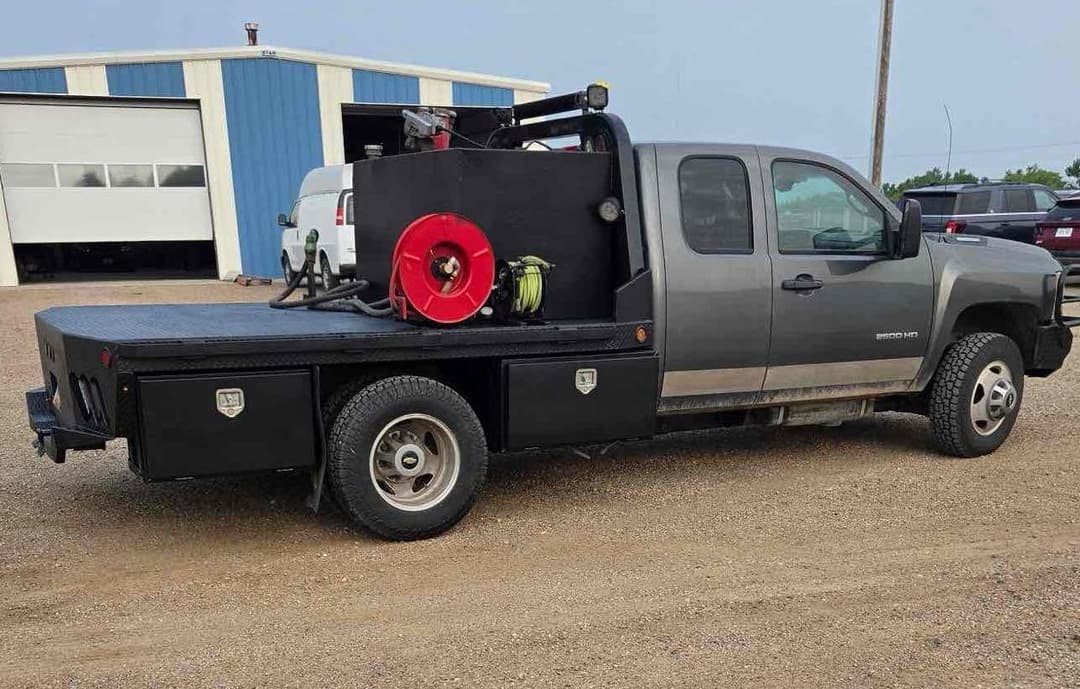 Image of Chevrolet 3500 Image 1