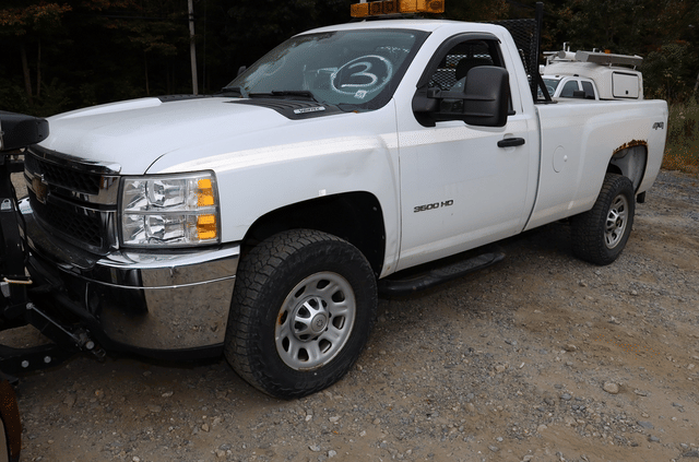 Image of Chevrolet 3500HD equipment image 2