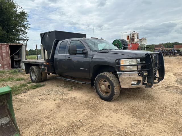 Image of Chevrolet 3500HD equipment image 2