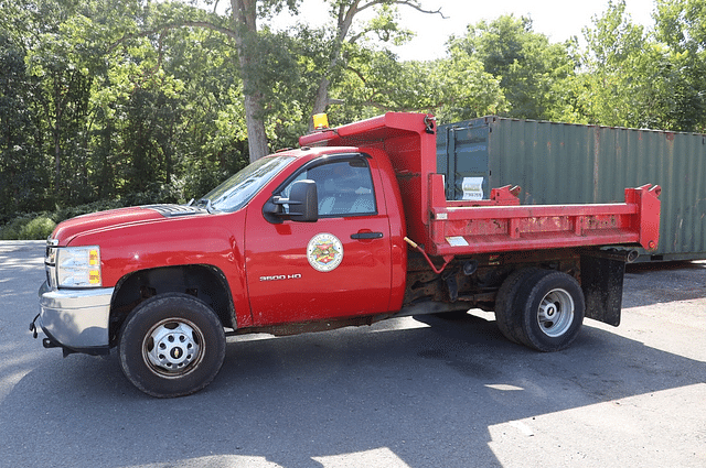 Image of Chevrolet 3500HD equipment image 1