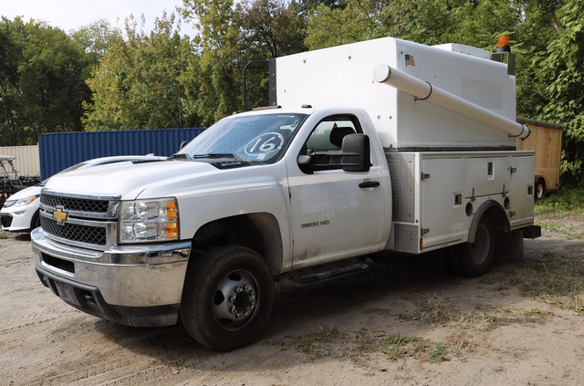Image of Chevrolet 3500HD equipment image 1
