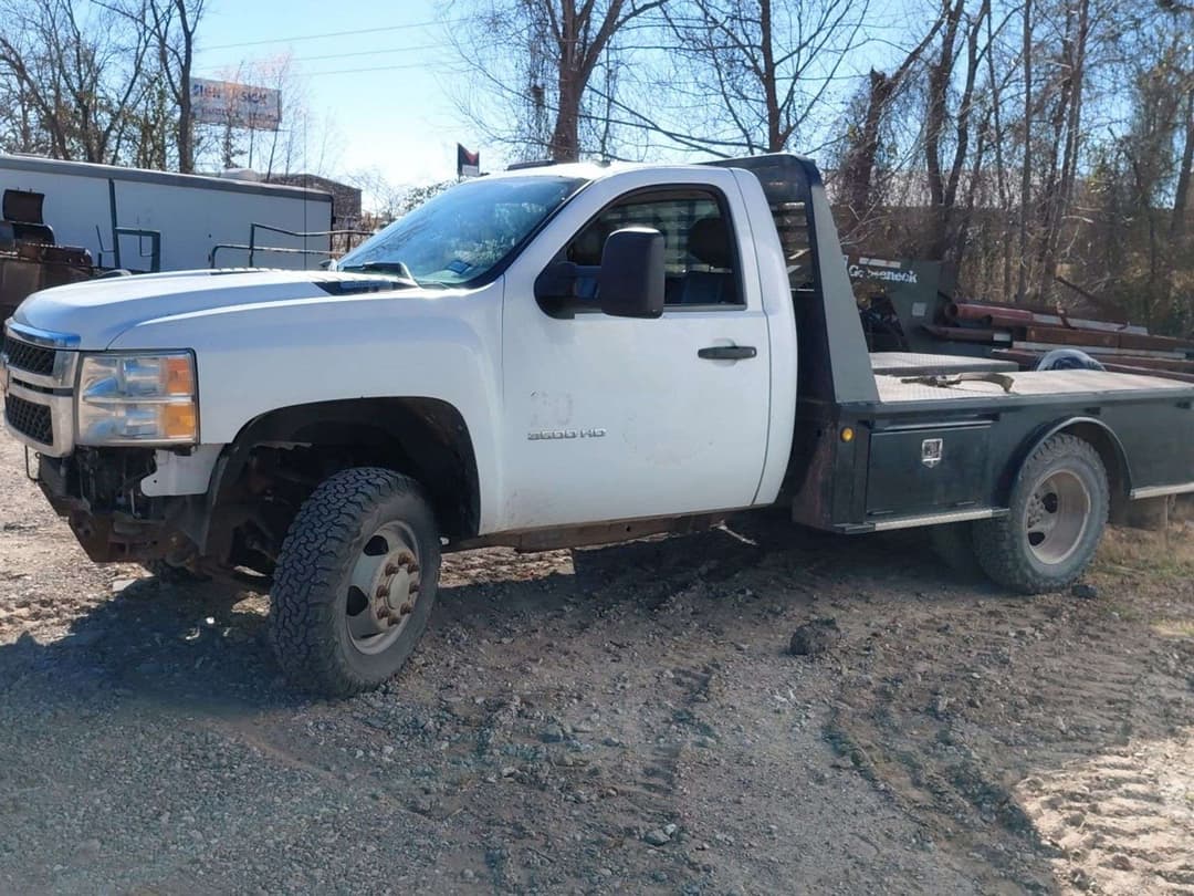 Image of Chevrolet 3500HD Image 1