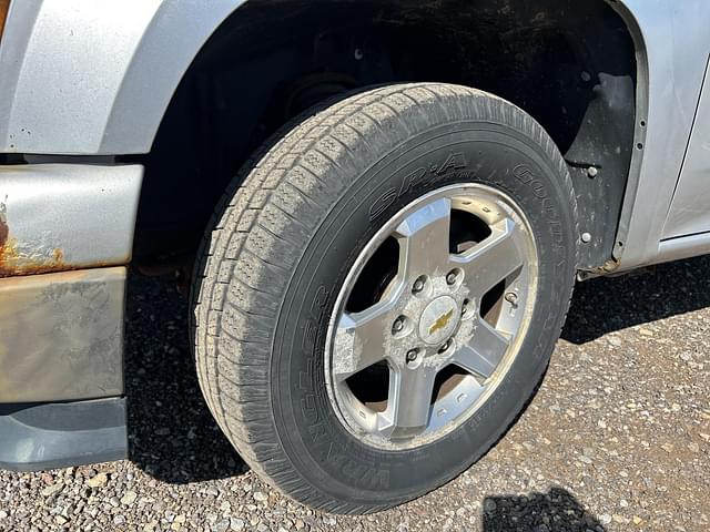 Image of Chevrolet Colorado equipment image 4