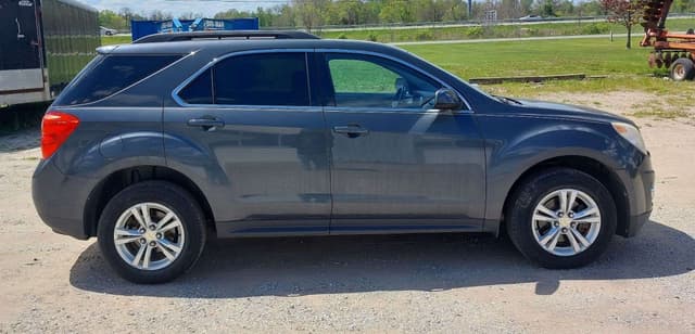 Image of Chevrolet Equinox equipment image 3
