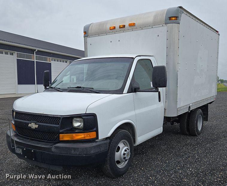 Image of Chevrolet 3500 Express Primary image