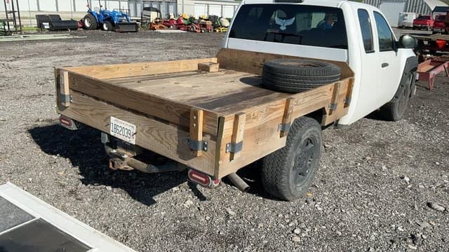 Image of Chevrolet 1500 equipment image 2