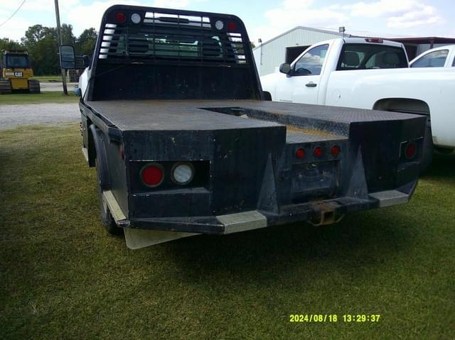 Image of Chevrolet 3500HD equipment image 2