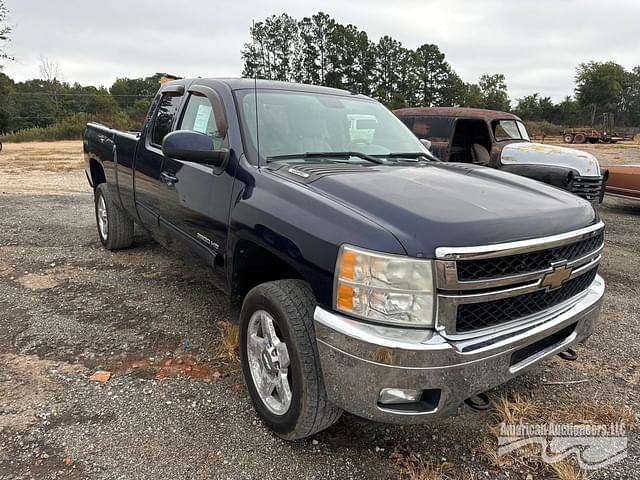 Image of Chevrolet 2500HD equipment image 1