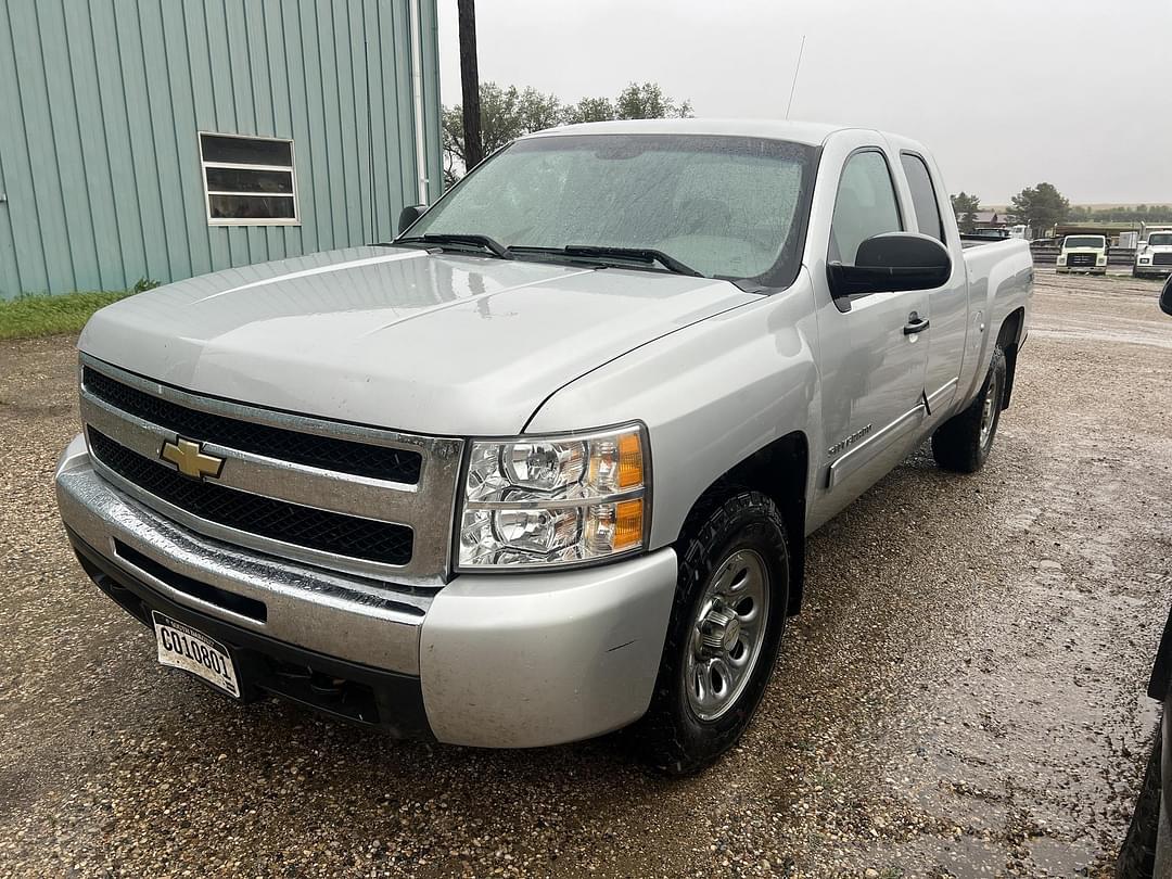 Image of Chevrolet 1500 Primary image