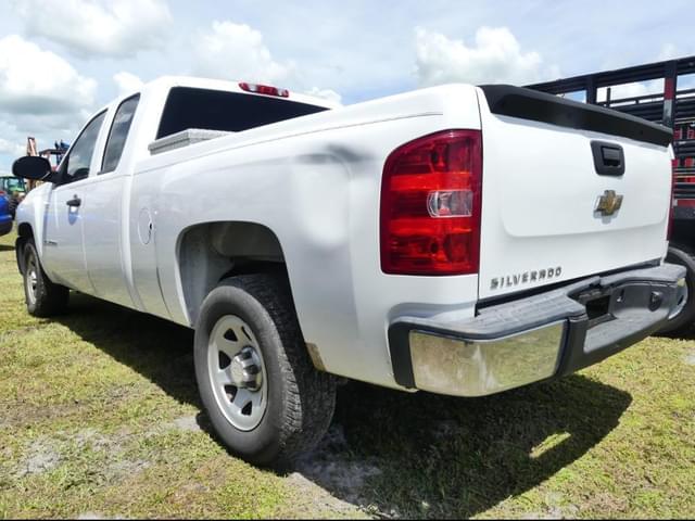 Image of Chevrolet 1500 equipment image 3