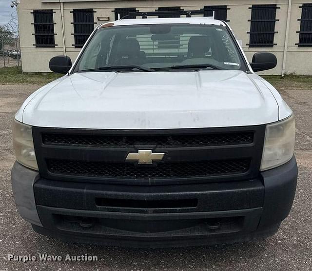 Image of Chevrolet 1500 equipment image 1