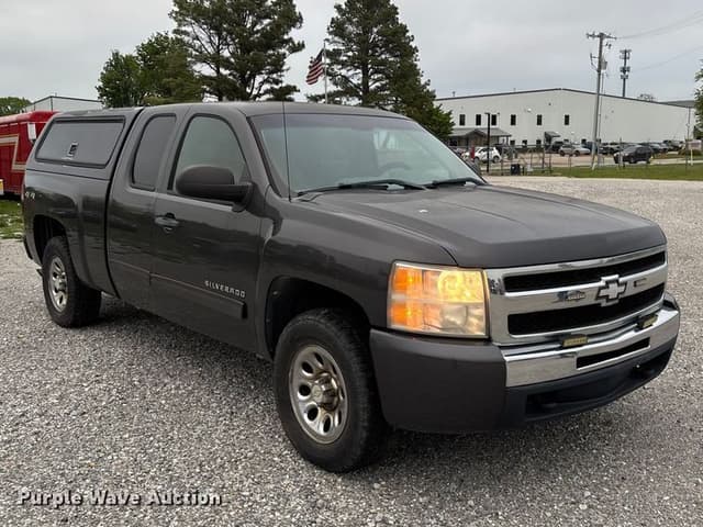 Image of Chevrolet 1500 equipment image 2