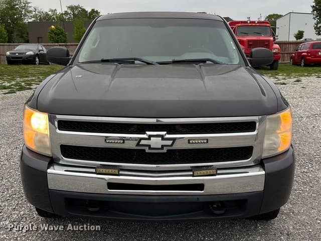Image of Chevrolet 1500 equipment image 1