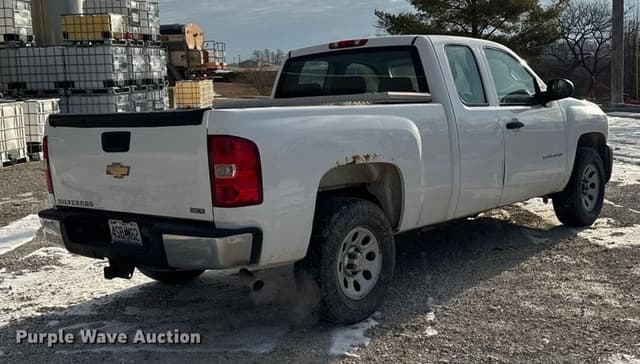 Image of Chevrolet 1500 equipment image 4