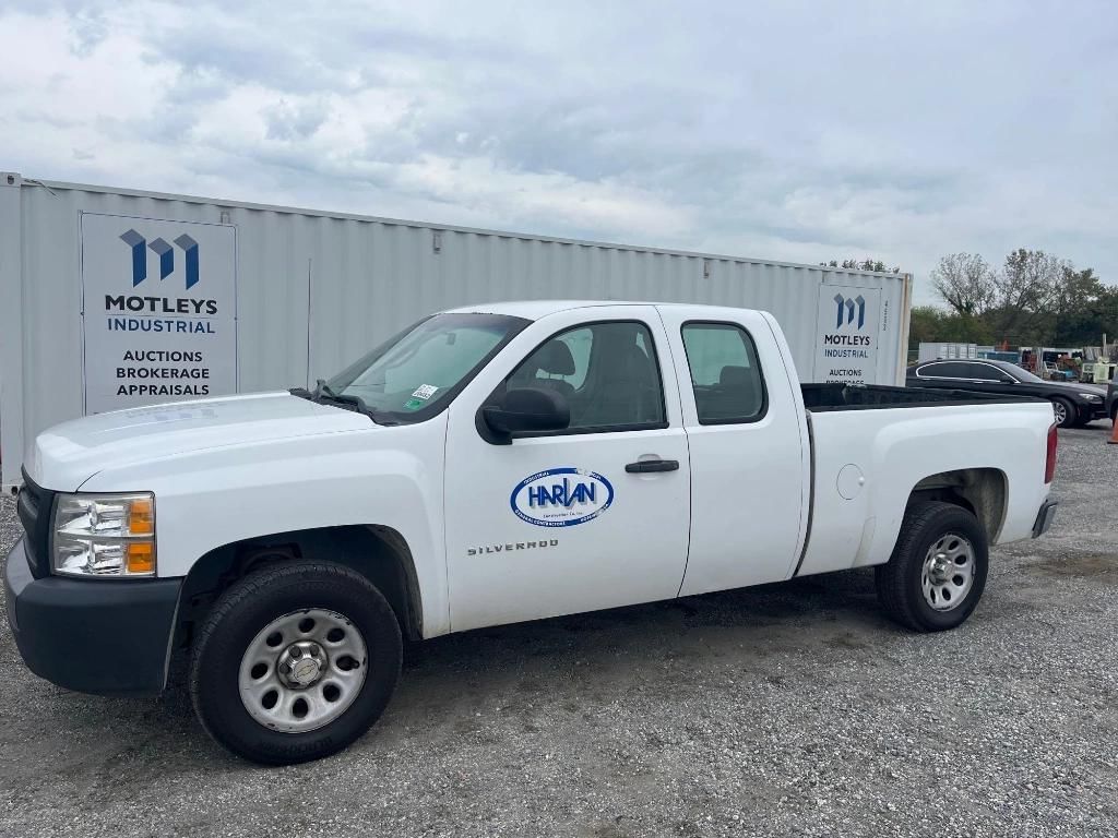 2011 Chevrolet 1500 Equipment Image0