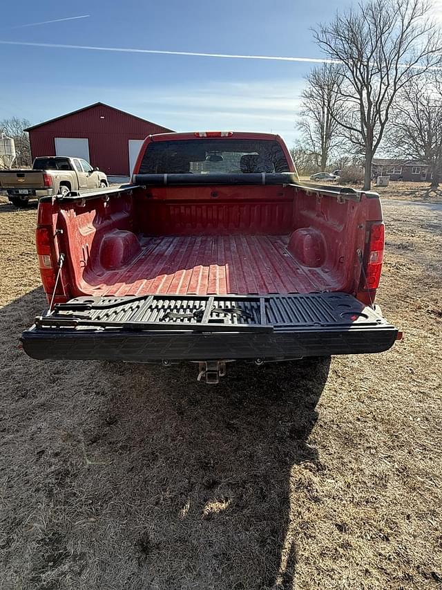 Image of Chevrolet 1500 equipment image 3