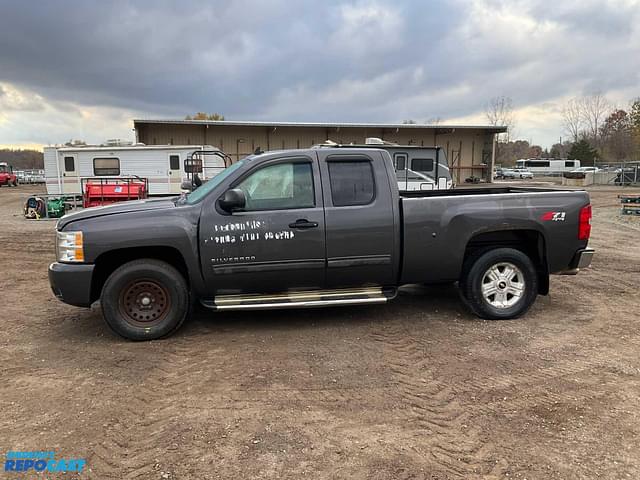 Image of Chevrolet 1500 equipment image 1