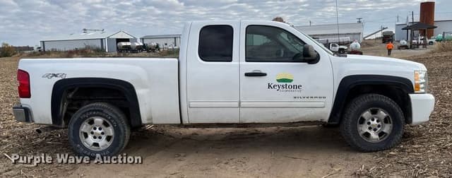 Image of Chevrolet 1500 equipment image 3