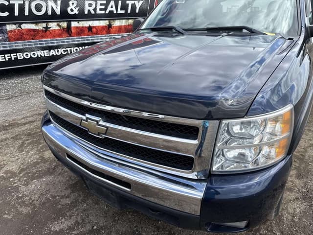 Image of Chevrolet 1500 equipment image 4