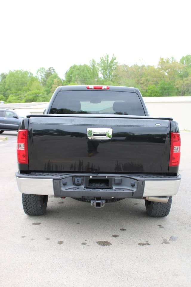 Image of Chevrolet Silverado equipment image 3