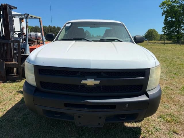 Image of Chevrolet 1500 equipment image 2
