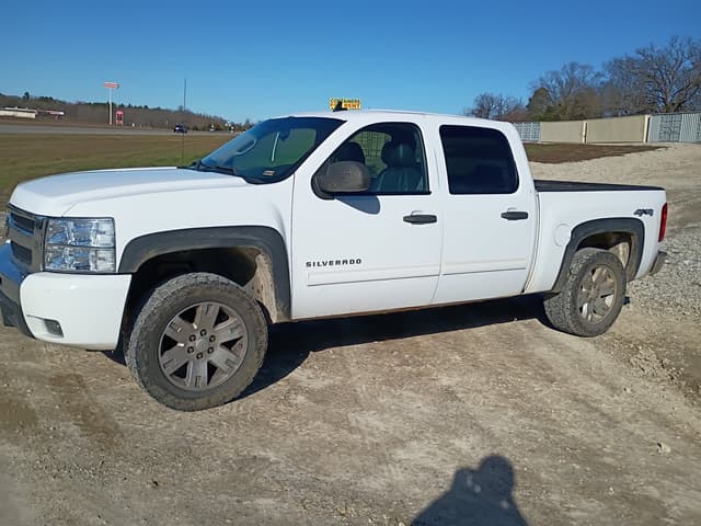 Image of Chevrolet 1500 equipment image 1