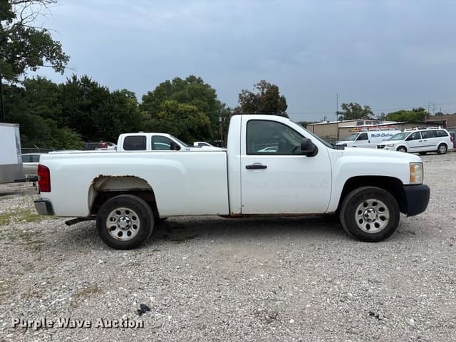 Image of Chevrolet 1500 equipment image 3