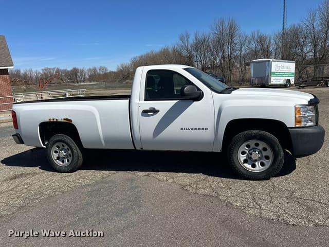 Image of Chevrolet 1500 equipment image 3