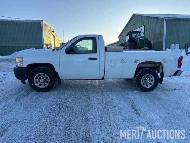 Image of Chevrolet 1500 equipment image 1