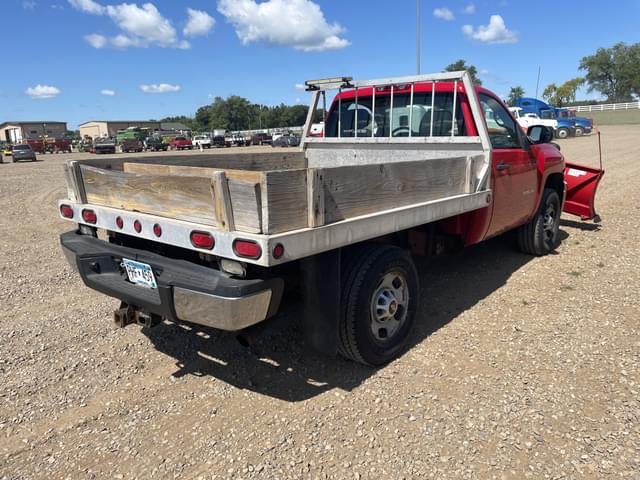 Image of Chevrolet 2500 equipment image 4