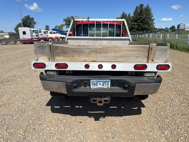 Image of Chevrolet 2500 equipment image 3