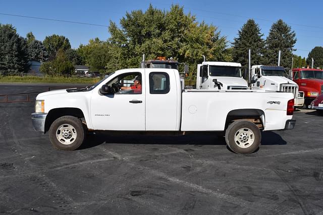 Image of Chevrolet 2500HD equipment image 1