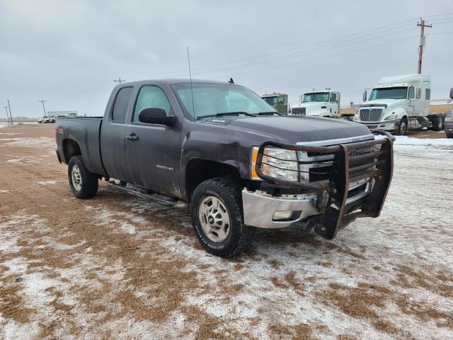 Image of Chevrolet 2500 equipment image 1