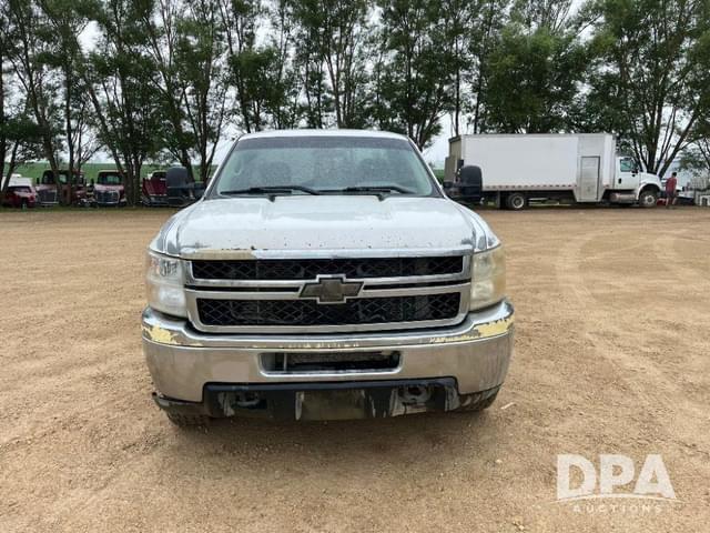Image of Chevrolet 2500 equipment image 2