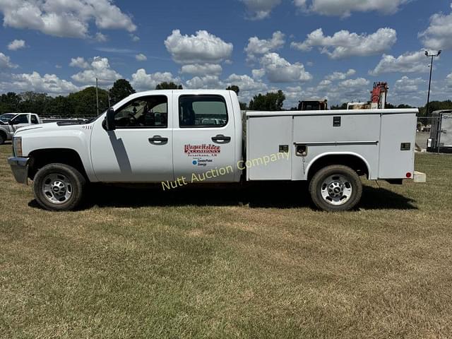 Image of Chevrolet 2500HD equipment image 1