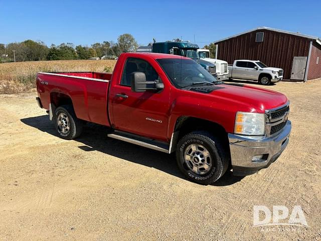 Image of Chevrolet 2500HD equipment image 4