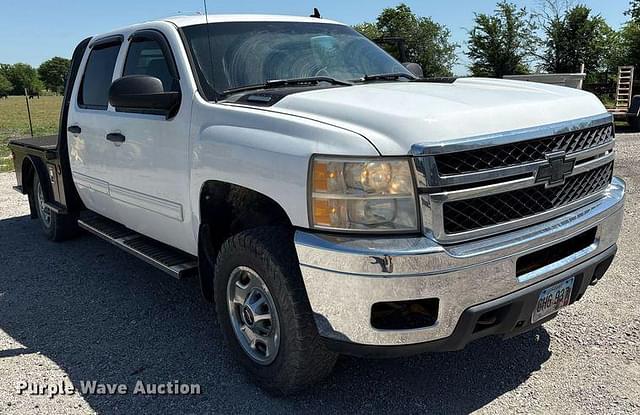 Image of Chevrolet 2500HD equipment image 2