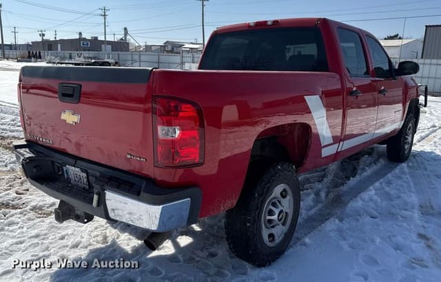 Image of Chevrolet 2500HD equipment image 4