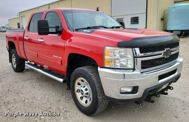 Image of Chevrolet 2500HD equipment image 2