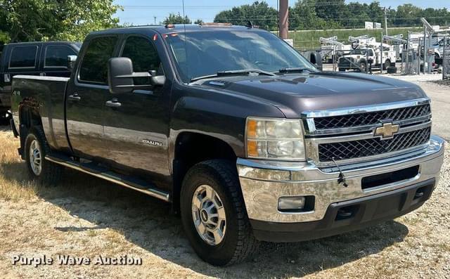 Image of Chevrolet 2500HD equipment image 2